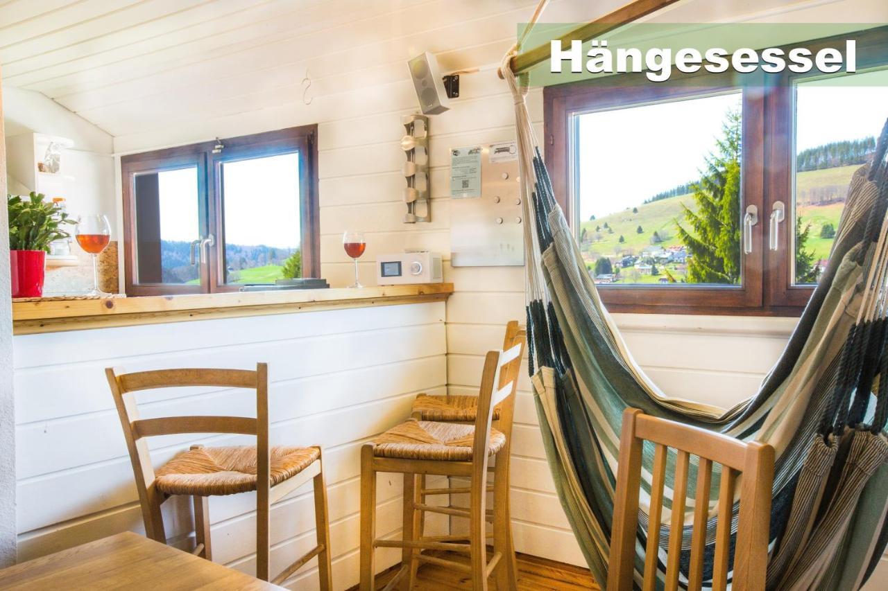 Wohlfuehl-Ferienwohnung 80 Qm, 8 Personen, Aussicht & Heimkino ทอดท์เนา ภายนอก รูปภาพ