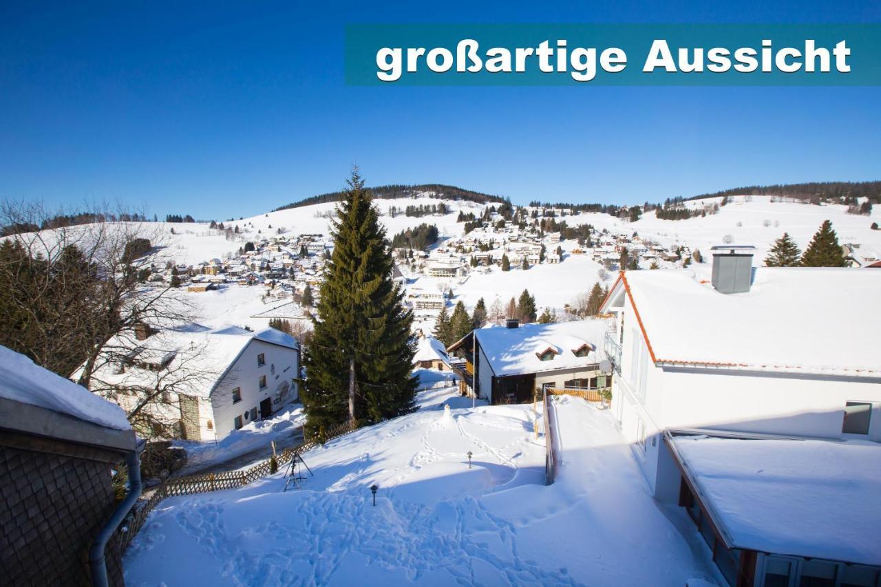 Wohlfuehl-Ferienwohnung 80 Qm, 8 Personen, Aussicht & Heimkino ทอดท์เนา ภายนอก รูปภาพ
