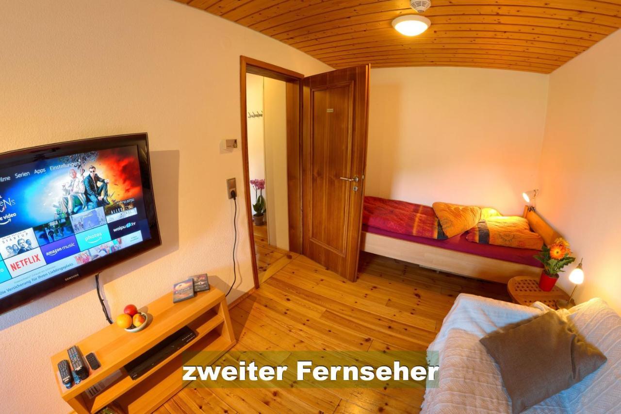 Wohlfuehl-Ferienwohnung 80 Qm, 8 Personen, Aussicht & Heimkino ทอดท์เนา ภายนอก รูปภาพ
